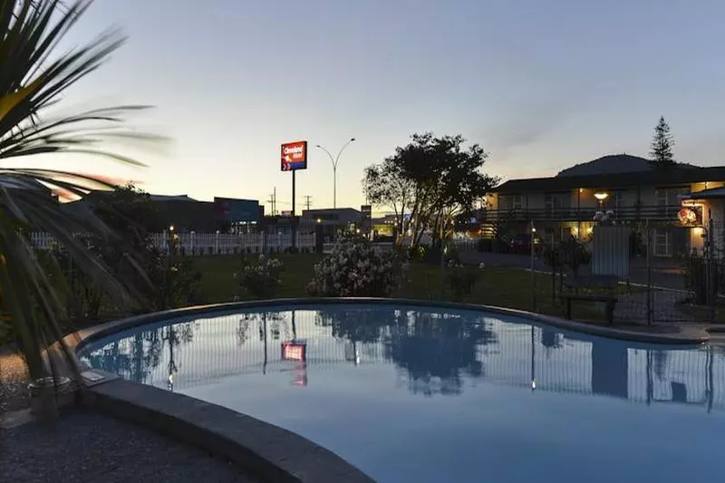 Cleveland Thermal Motel