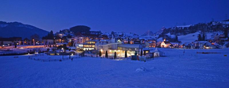 هتل Swiss Holiday Park Resort