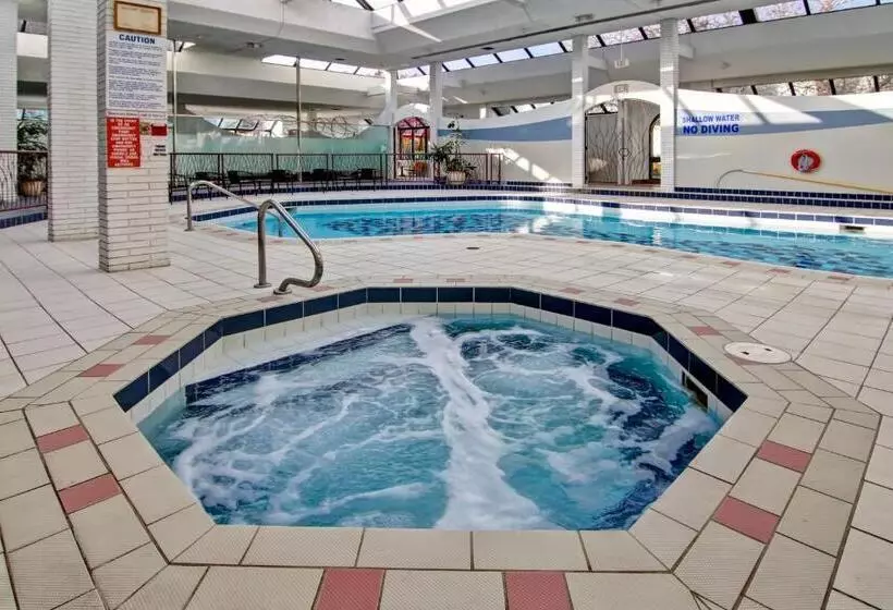 בית מלון כפרי The Inn Of Waterloo