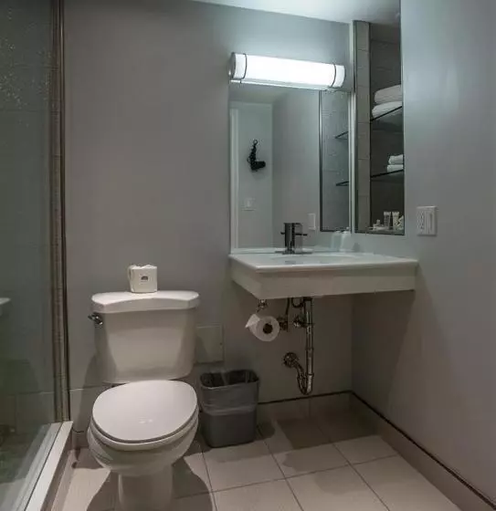 בית מלון כפרי The Inn Of Waterloo