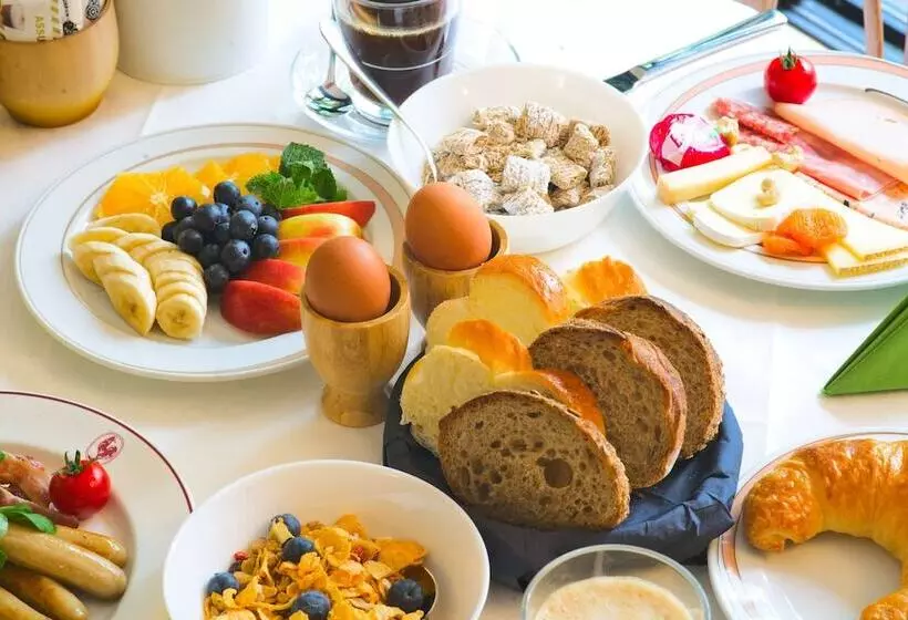 ホテル Tulip Inn Beaulieu Lausanne