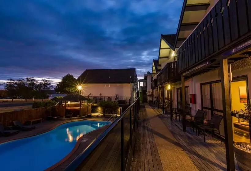 Le Chalet Suisse Motel Taupo