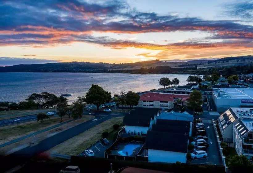 Le Chalet Suisse Motel Taupo