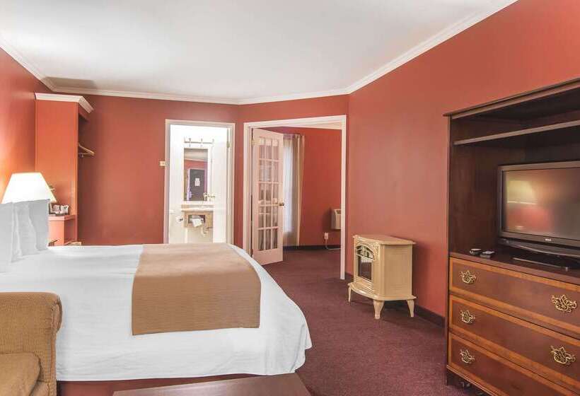 מוטל Rodeway Inn King William
