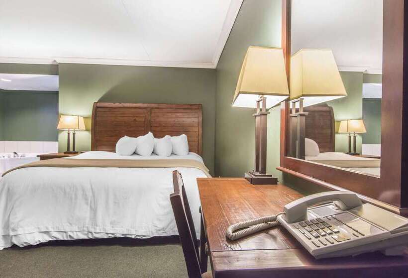 מוטל Rodeway Inn King William