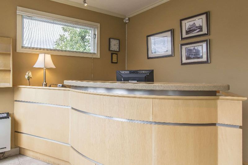 מוטל Rodeway Inn King William