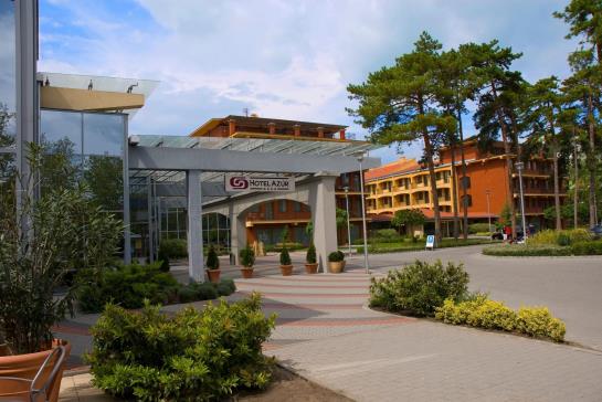 Отель Azúr