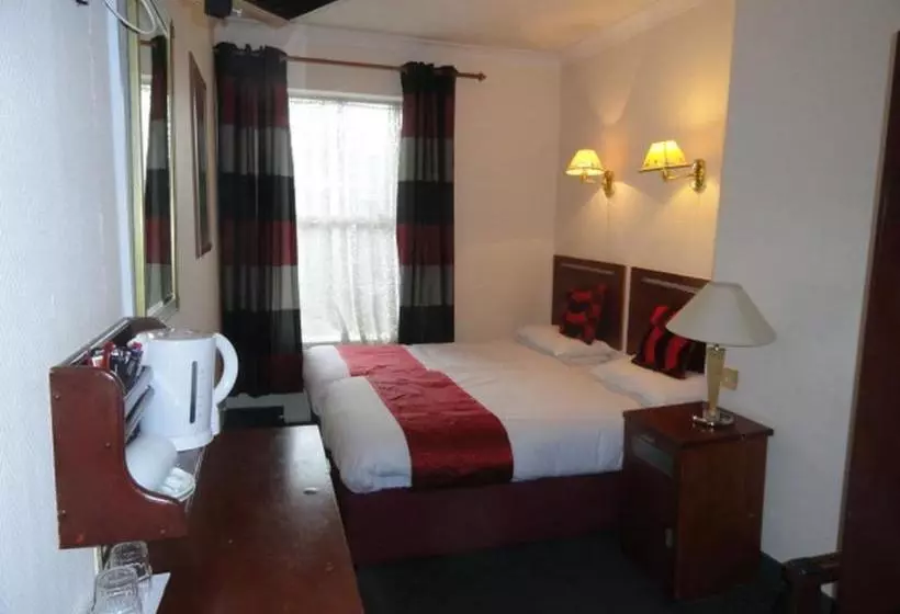 בית מלון כפרי Clifton Court