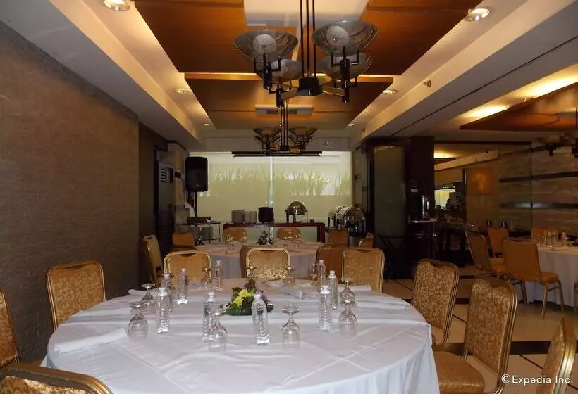 L Fisher Hotel Bacolod