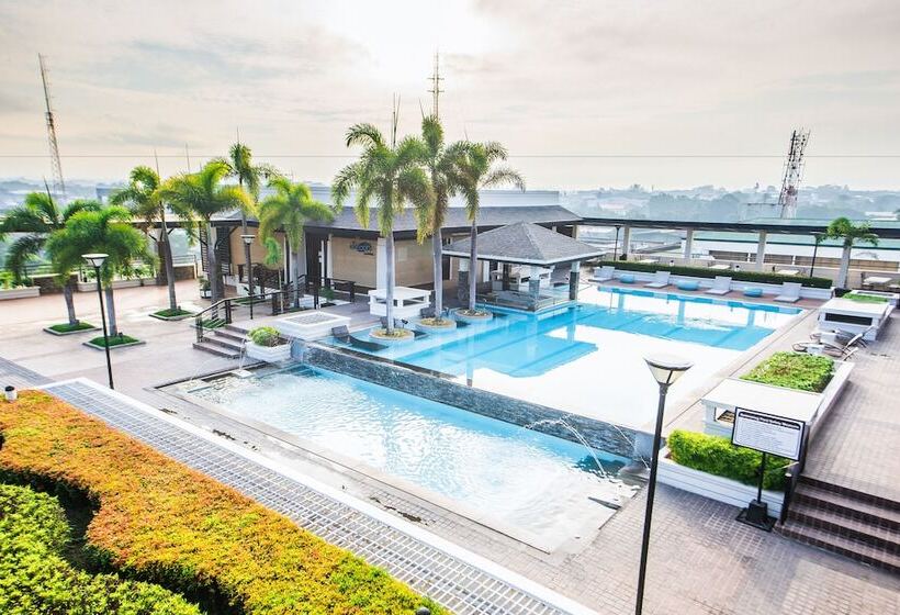 L Fisher Hotel Bacolod