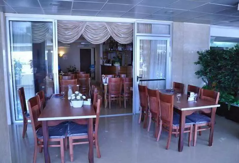 Hotelli Suites Bat Yam