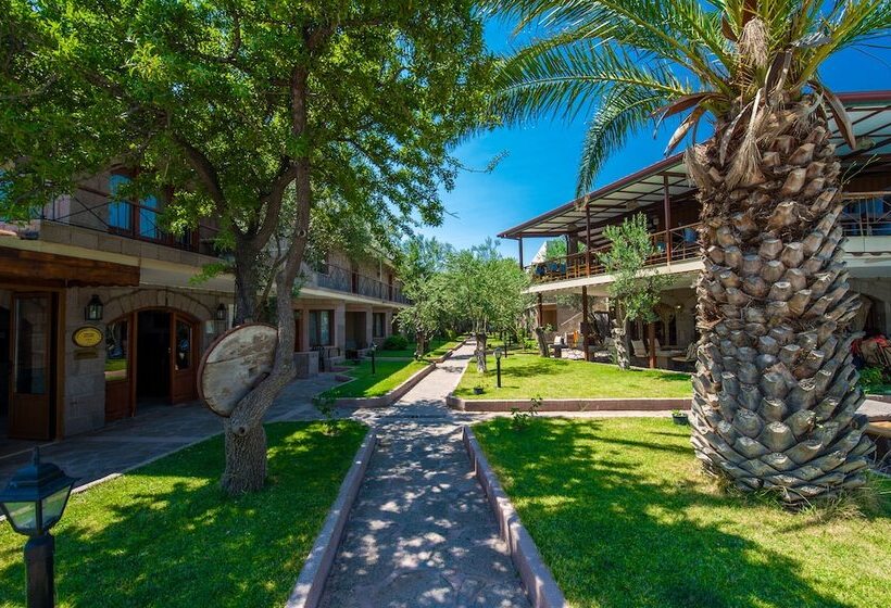 هتل Assos Eden Beach