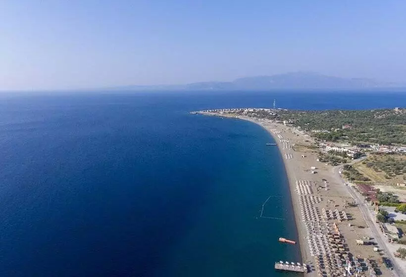 Отель Assos Eden Beach
