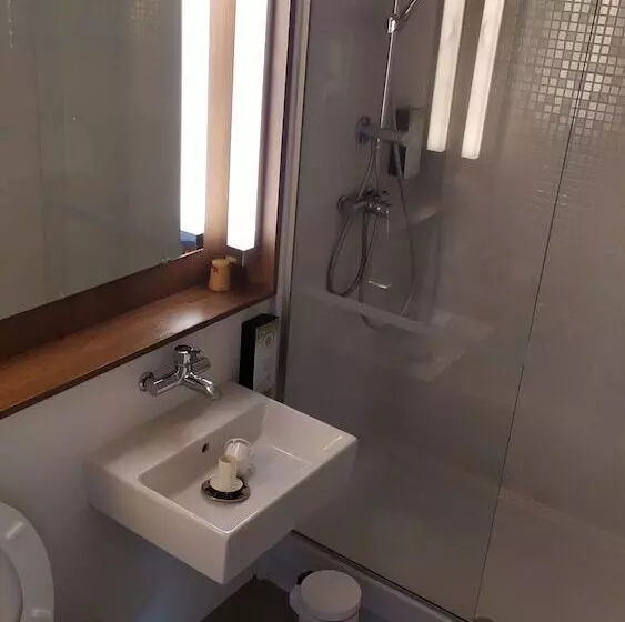 فندق Campanile Clermont Ferrand Sud Issoire