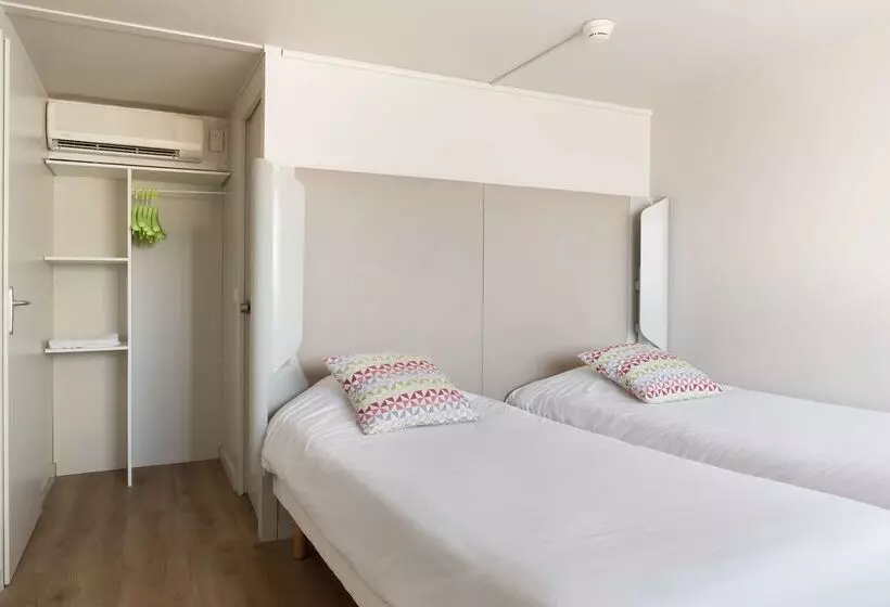 Отель Campanile Dole