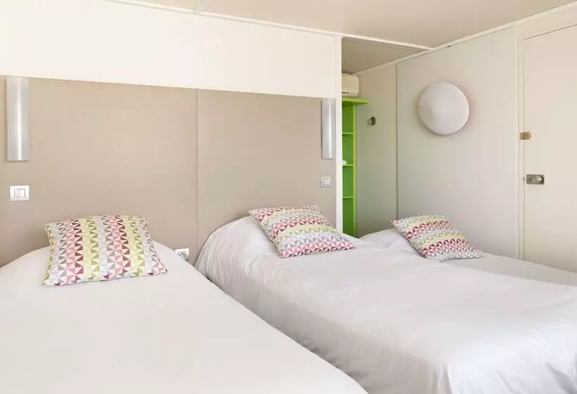 Отель Campanile Dole