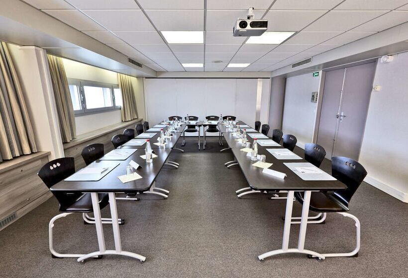 Hotel Campanile Le Bourget – Airport