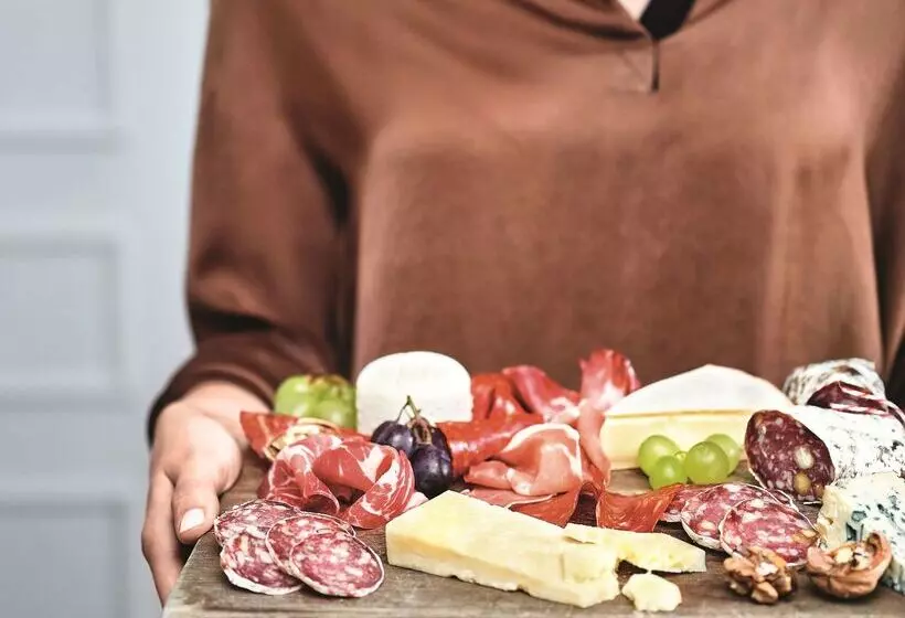 בית מלון כפרי Campanile Lyon Ouest Tassin