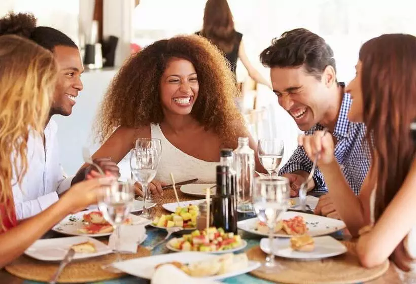 בית מלון כפרי Campanile Lyon Ouest Tassin