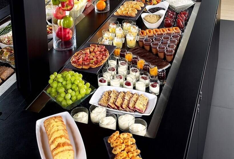 هتل Campanile Lyon Ouest Tassin