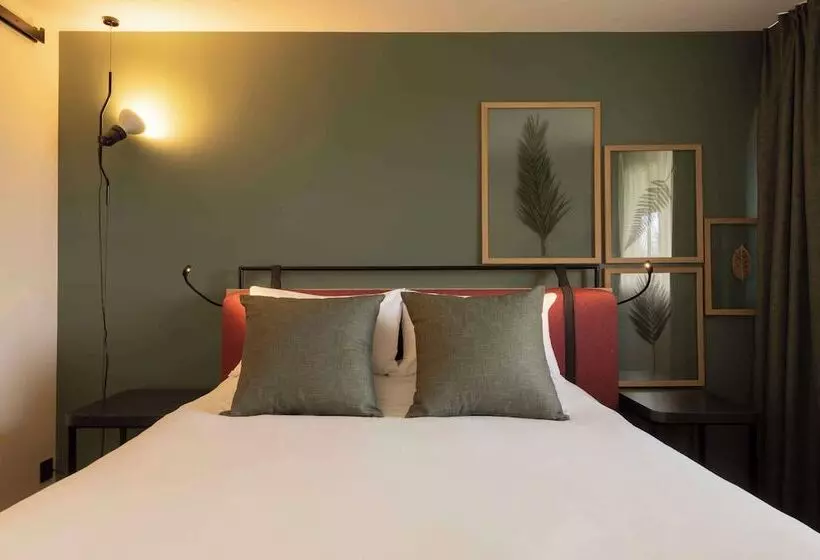 ホテル Campanile Metz   Jouy Aux Arches