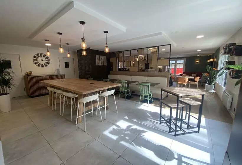 هتل Campanile Nantes ~ Rezé Aéroport