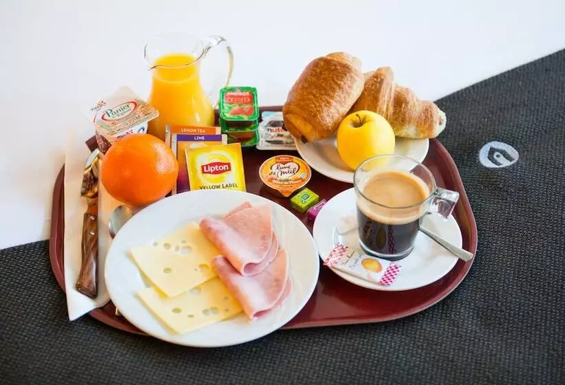 هتل Campanile Nantes ~ Rezé Aéroport