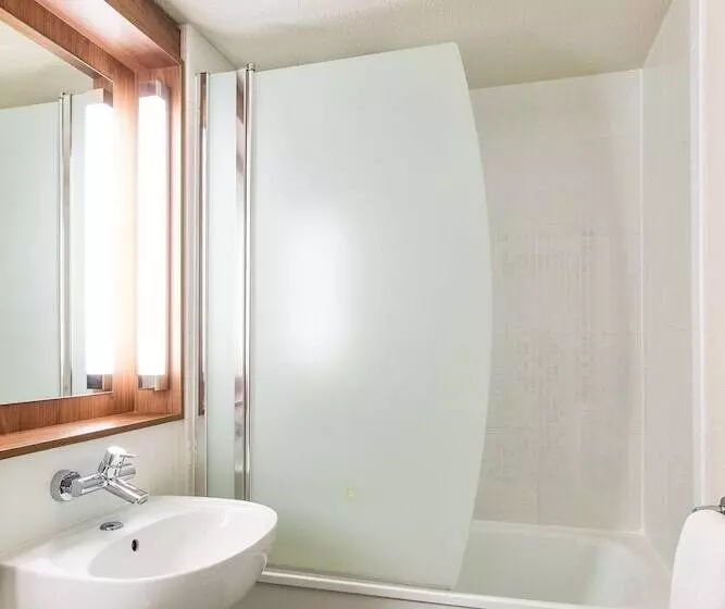 Отель Campanile Poitiers