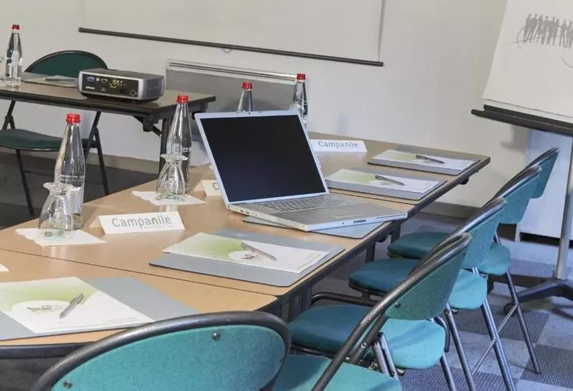 호텔 Campanile Saint Die