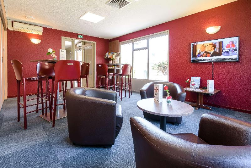 Отель Campanile Toulouse Sesquieres