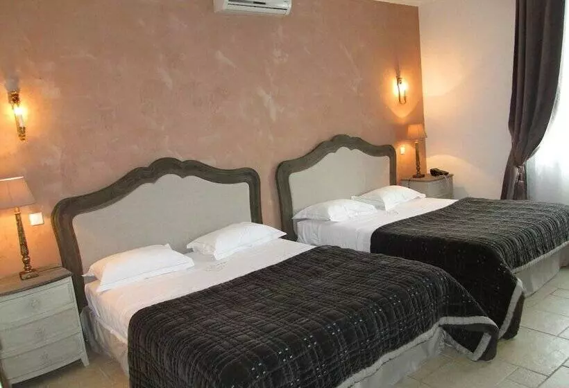 Отель Hôtellerie Du Château De Floure & Spa