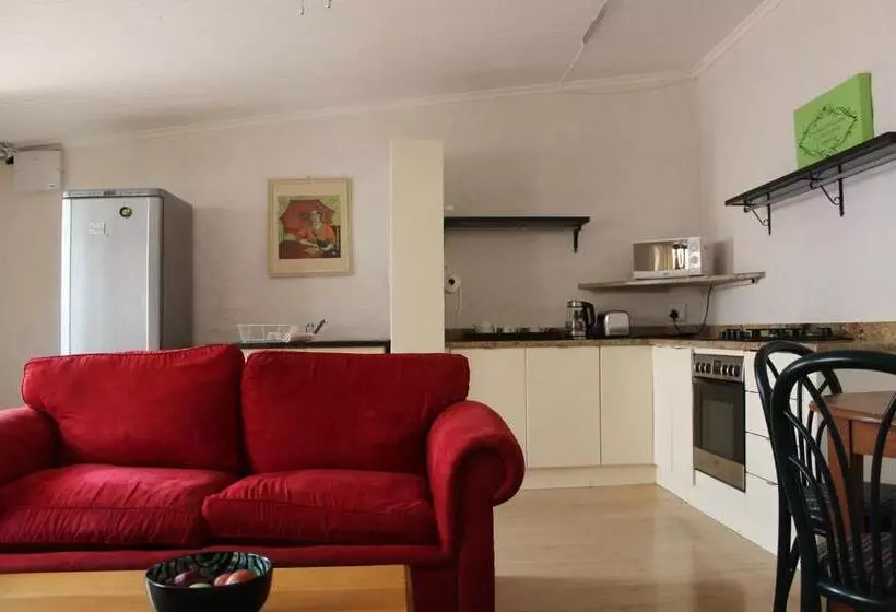 호텔 Fernando S Guest House