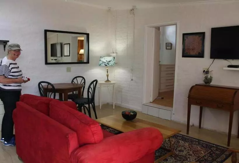 호텔 Fernando S Guest House