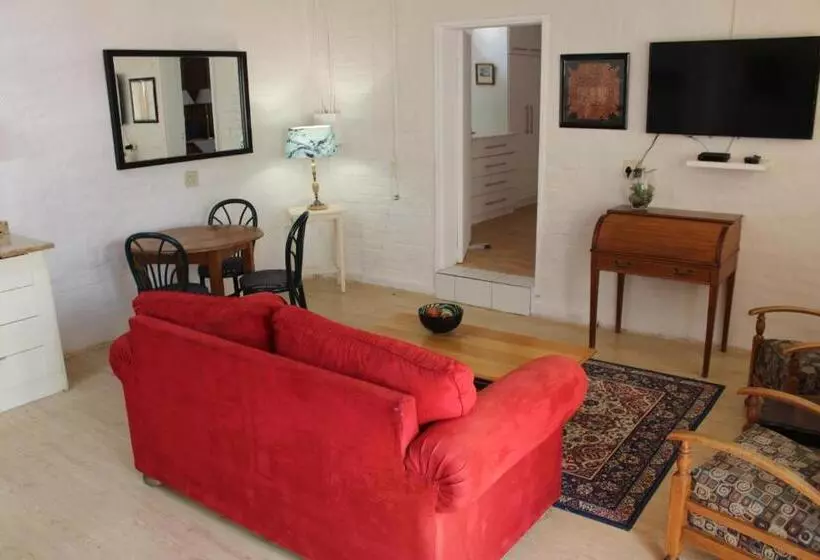 호텔 Fernando S Guest House