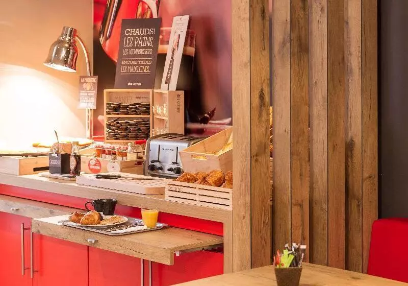 هتل Ibis Paris Vaugirard Porte De Versailles