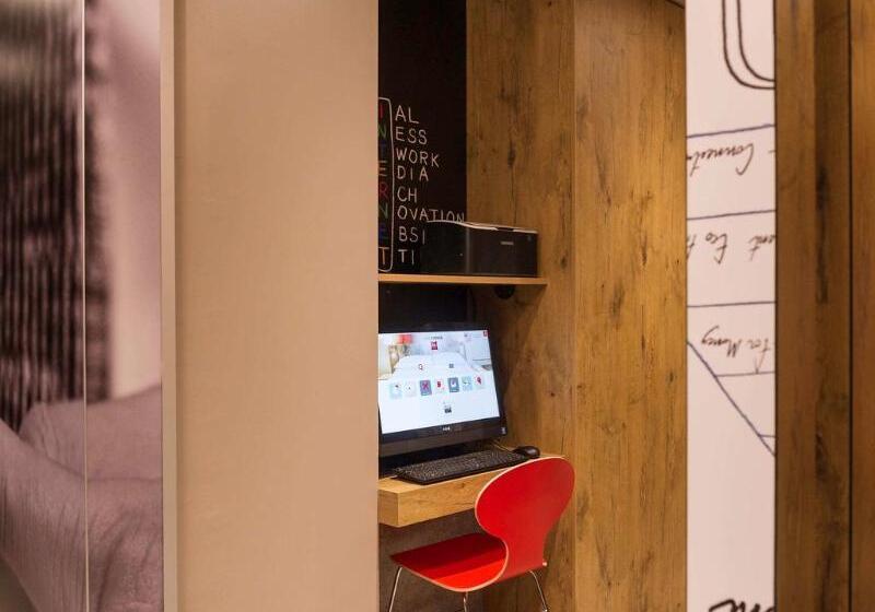 هتل Ibis Paris Vaugirard Porte De Versailles