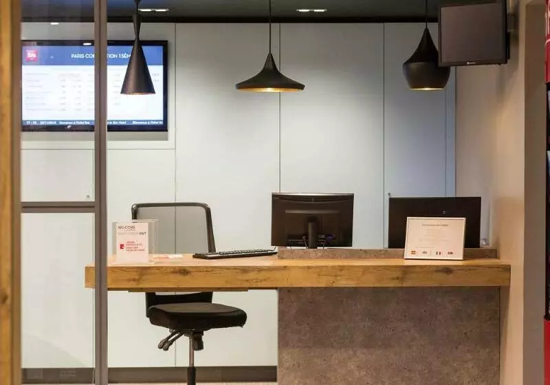 هتل Ibis Paris Vaugirard Porte De Versailles