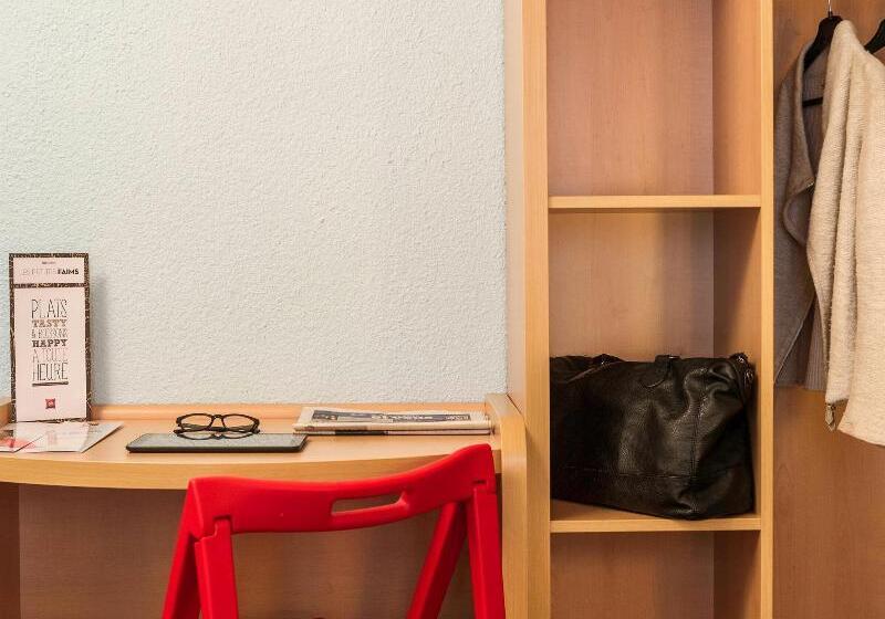 هتل Ibis Paris Vaugirard Porte De Versailles