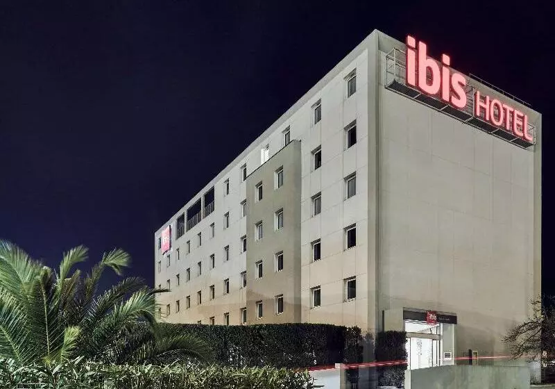 Отель Ibis Toulon La Valette