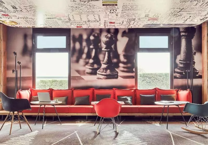 Отель Ibis Toulon La Valette