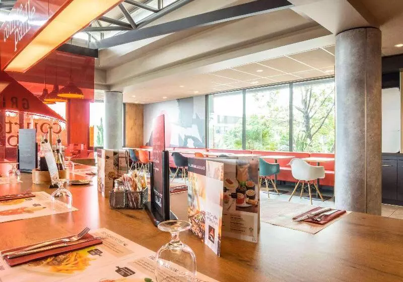 Отель Ibis Toulon La Valette