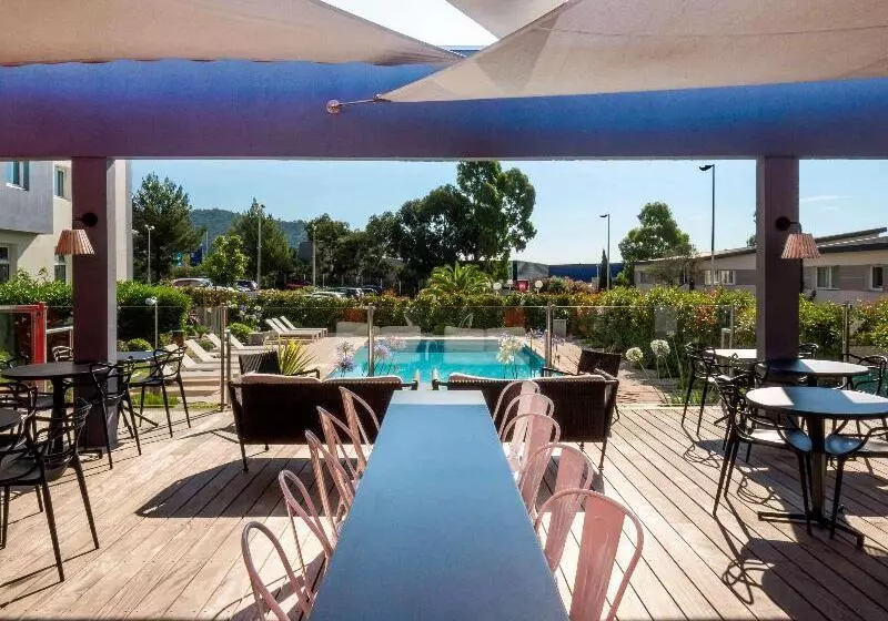 Отель Ibis Toulon La Valette