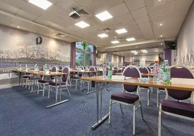 ホテル Inn Design Paris Place D Italie