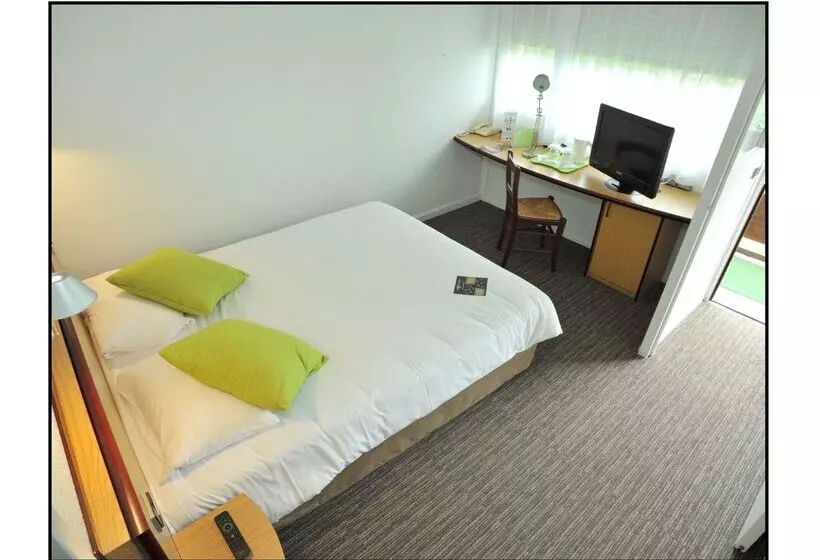 Отель Kyriad Chalons En Champagne Saint Martin