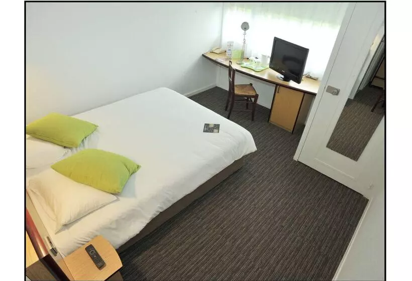 Отель Kyriad Chalons En Champagne Saint Martin