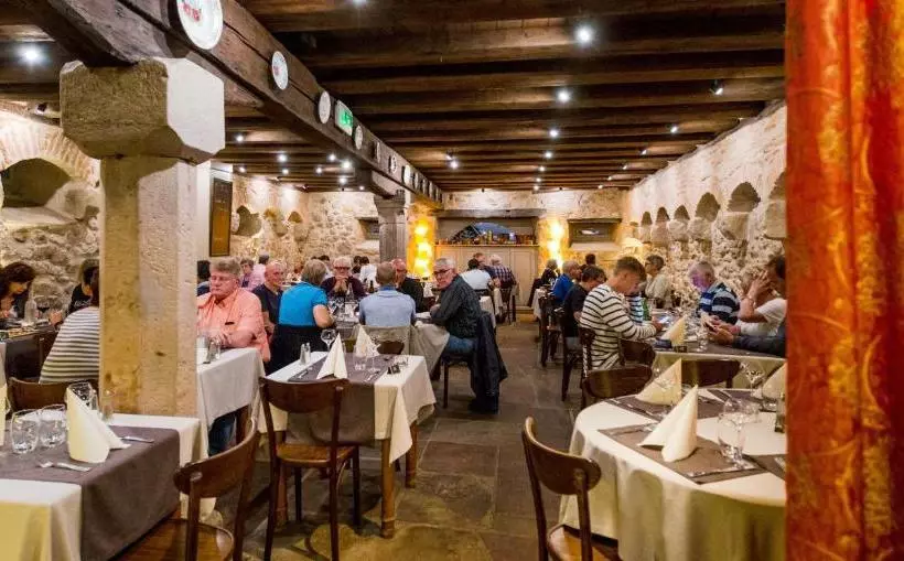 ホテル La Cour Du Bailli Suites & Spa