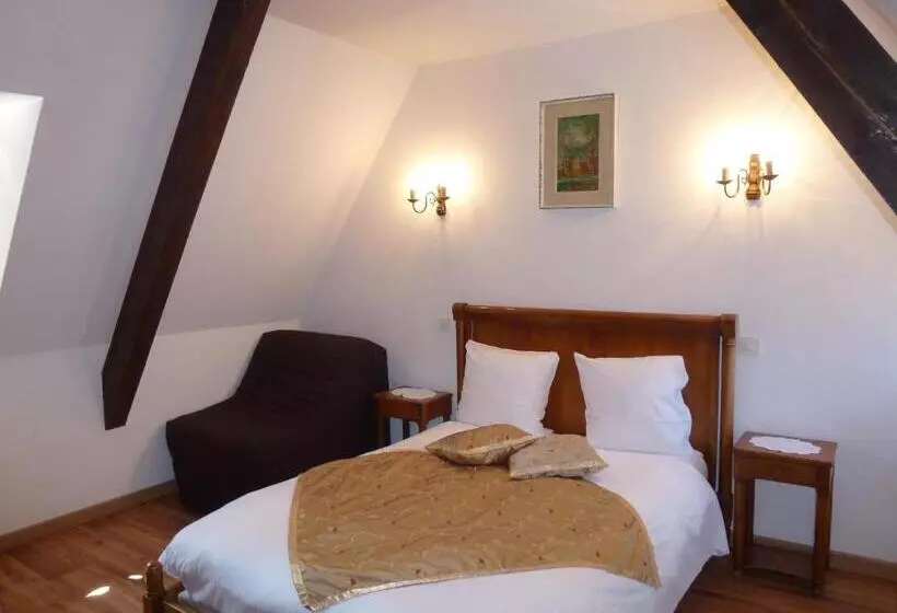 ホテル La Cour Du Bailli Suites & Spa