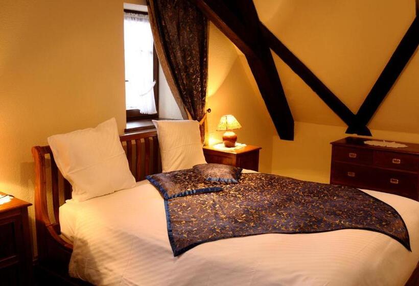 호텔 La Cour Du Bailli Suites & Spa