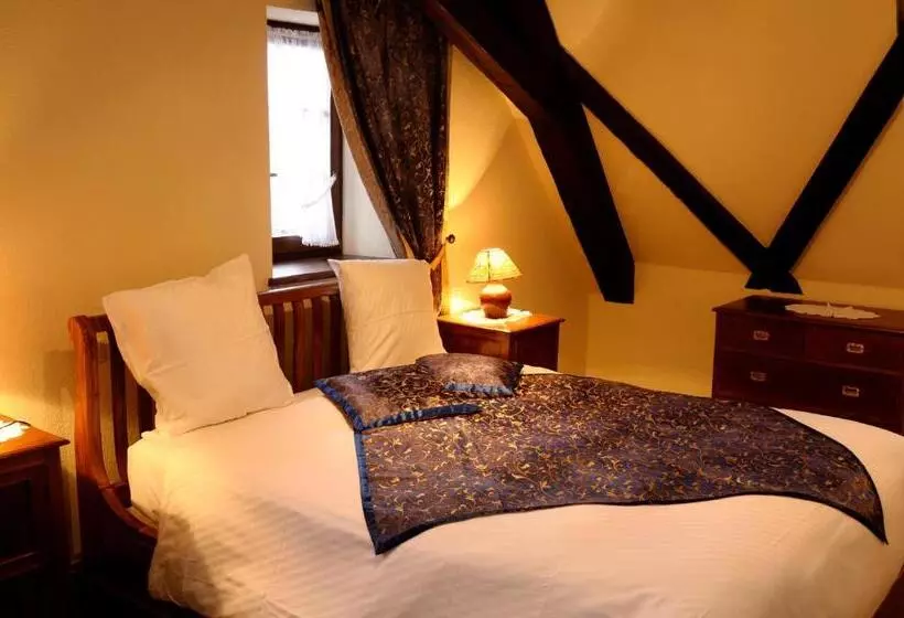 ホテル La Cour Du Bailli Suites & Spa