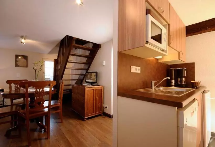 ホテル La Cour Du Bailli Suites & Spa